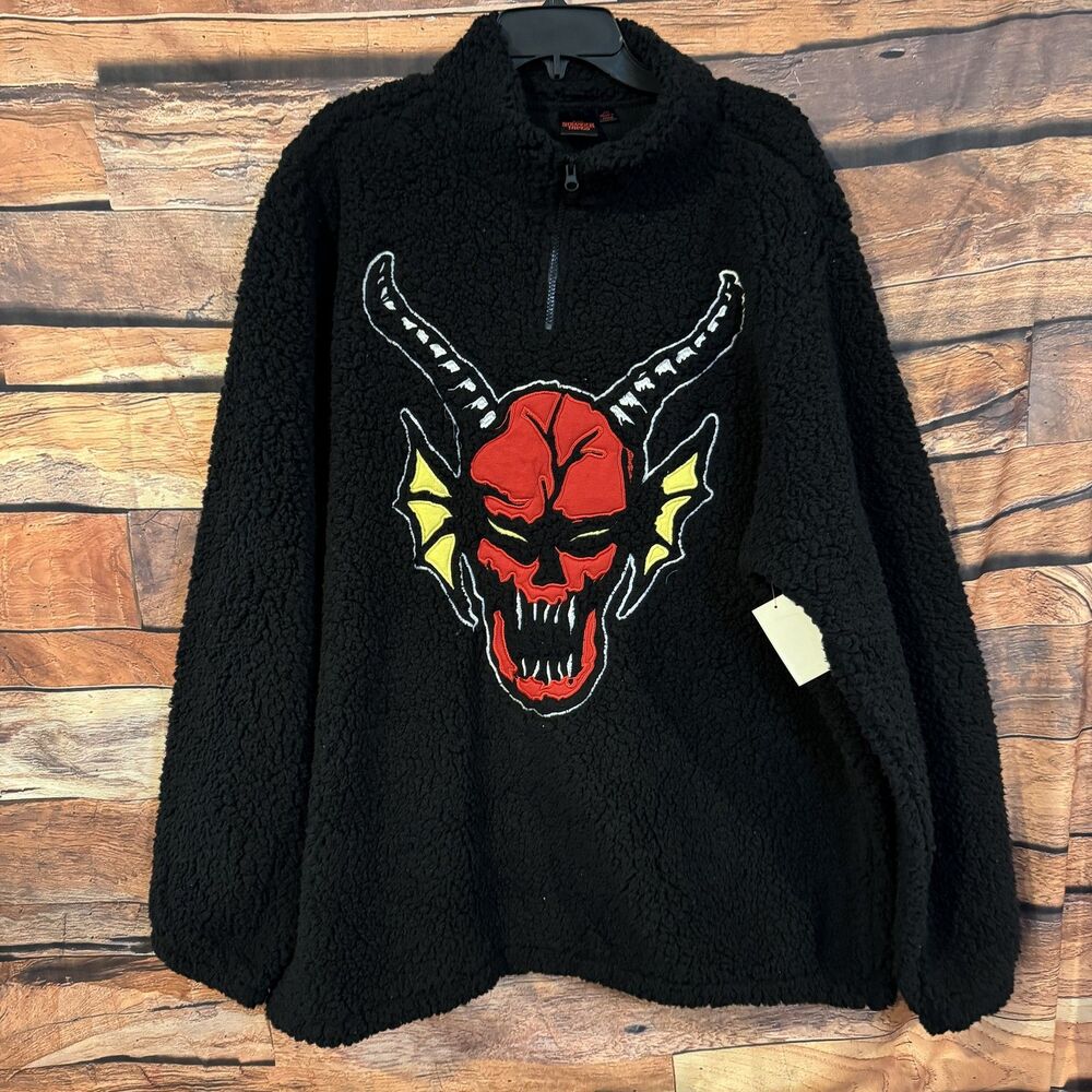 Stranger Things Hellfire Club Vecna Black Sherpa 1/4 Zip Pullover Men's 2XL